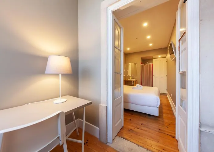 Хостел The Bridge *