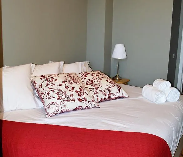 Хостел The Bridge Лісабон