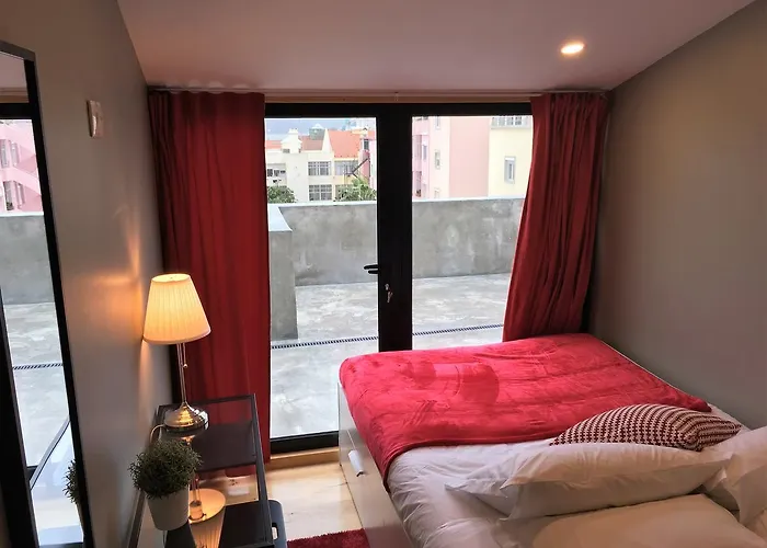 The Bridge Hostel Lisboa